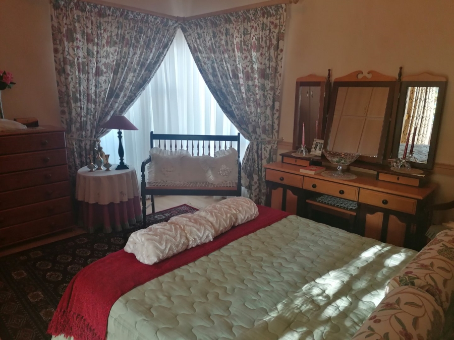 5 Bedroom Property for Sale in Doringkruin North West